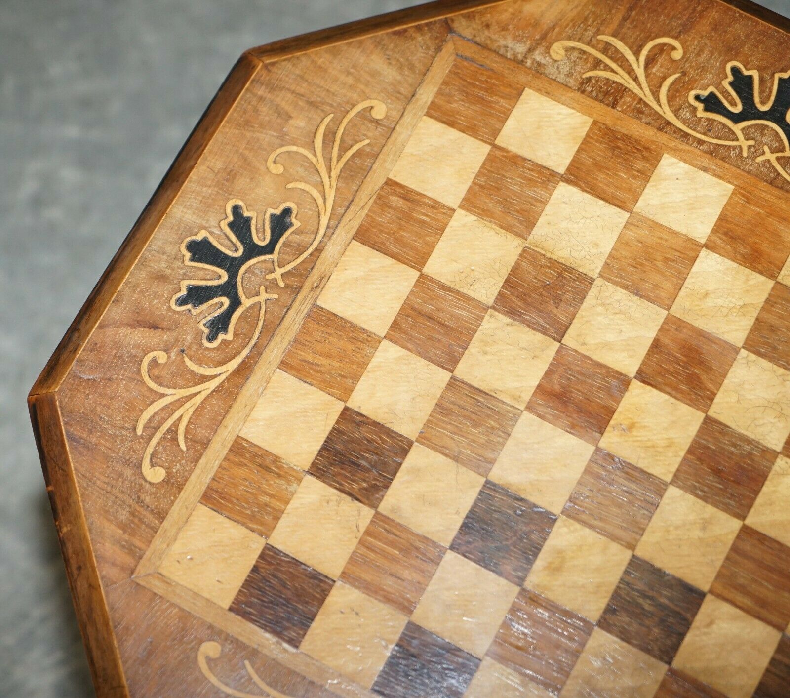 Vintage Mahogany Satinwood & Walnut Chess Games Table Ideal As A Side End Piece photo vinterior