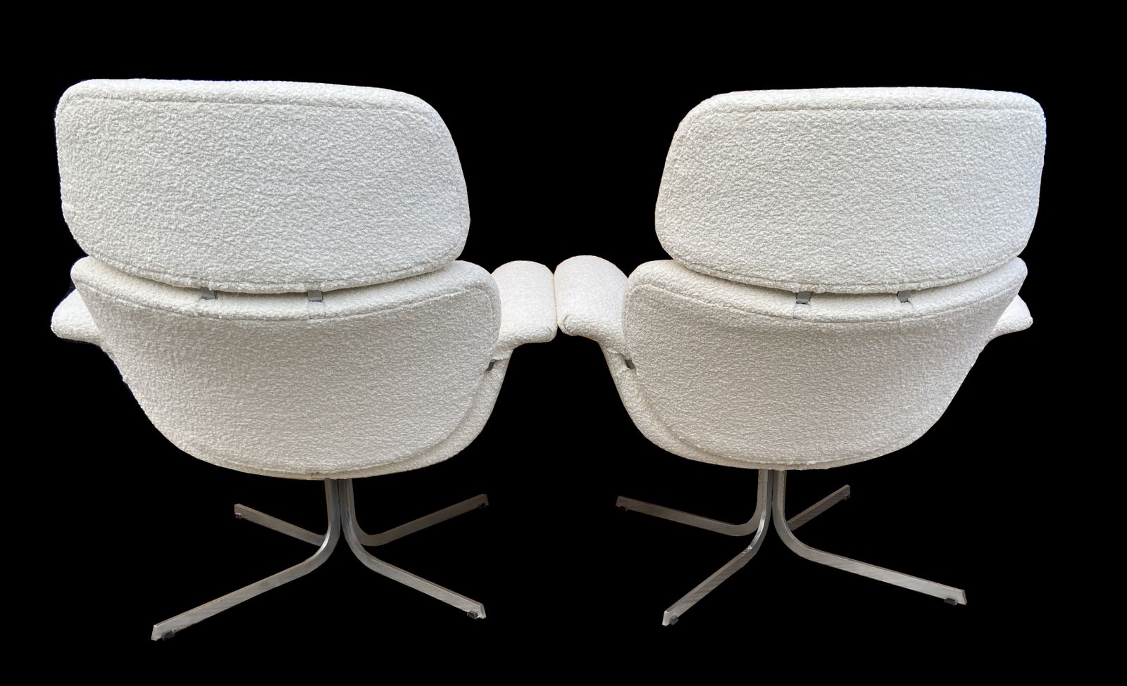 Pair Of Early Model F545, Large Tulip Chairs By Pierre Paulin For Artifort Reupholstered In Off White Boucle Fabric photo Furniture