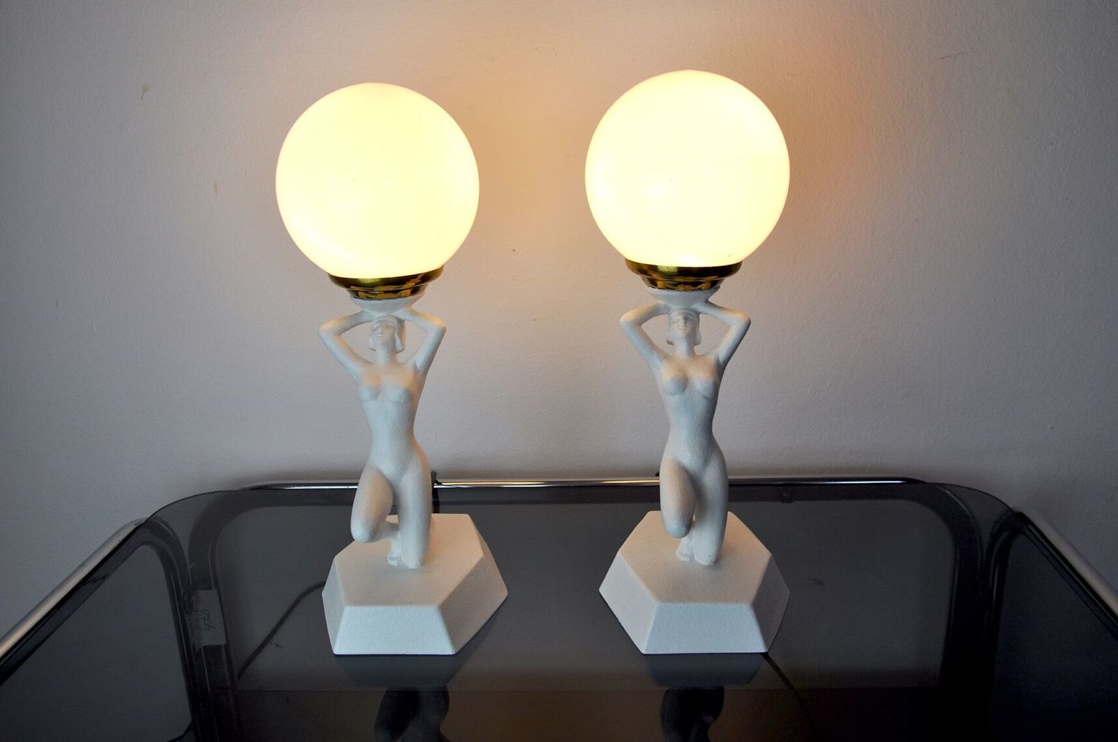 Pair Of Lamps "Woman With The Ball" By Onices Eth 1980 photo buy
