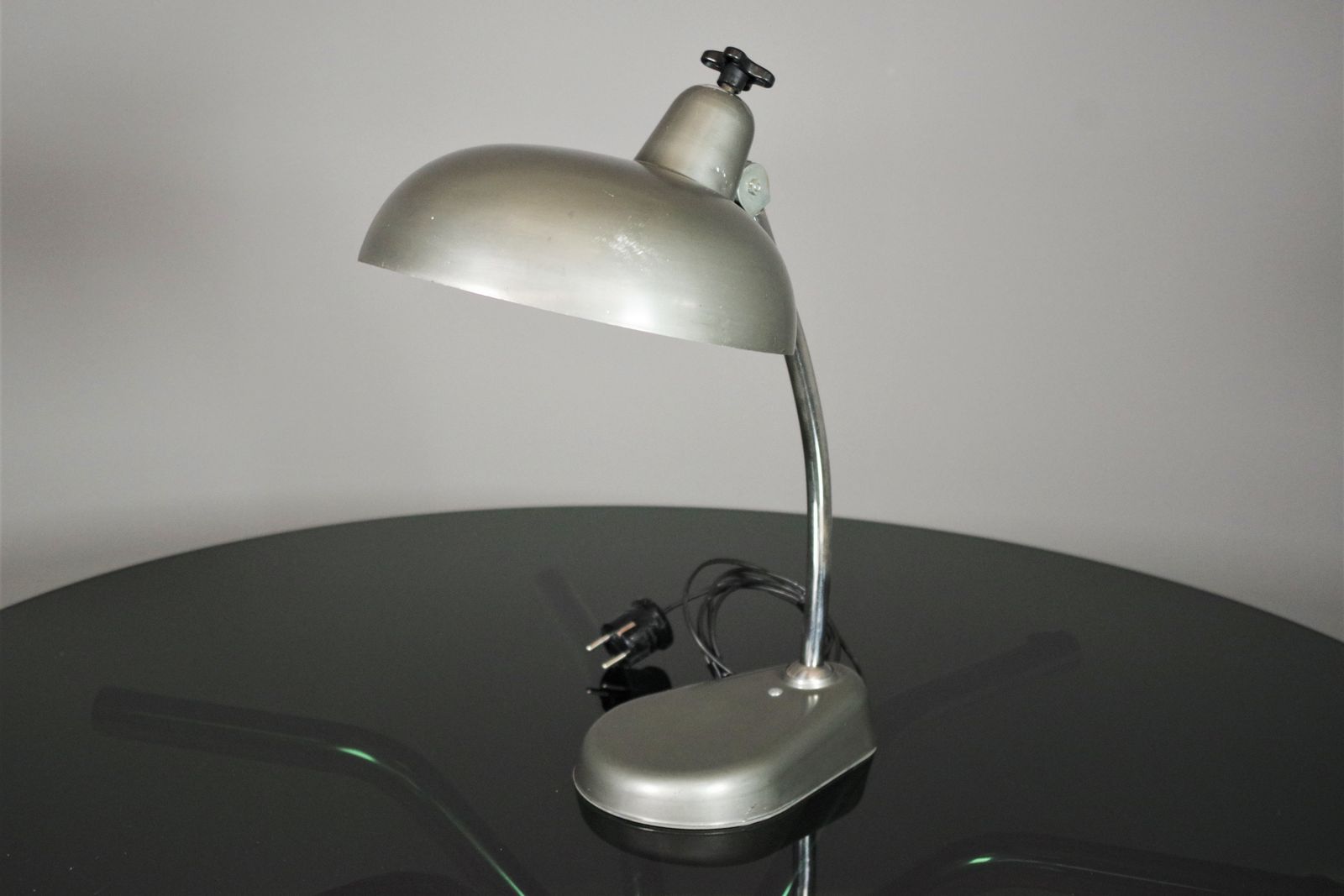 photo furniture Lampada Da Tavolo In Alluminio, Anni '50, Alluminio