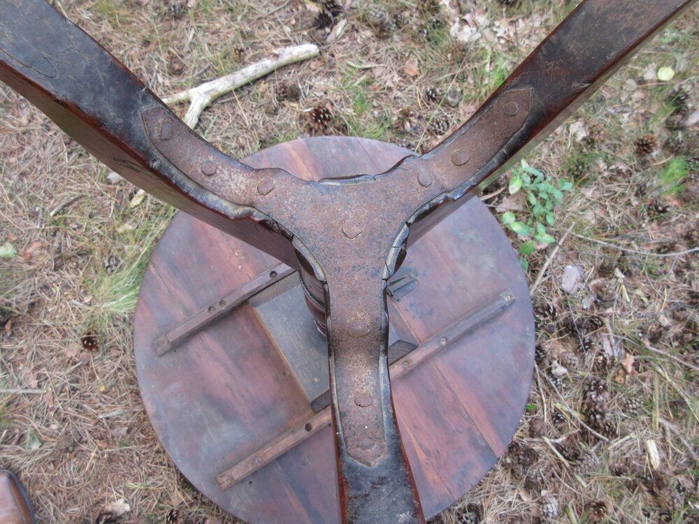 Georgian Yew Wood Tripod/ Occasional Table, Circa 1770 photo 2100.0