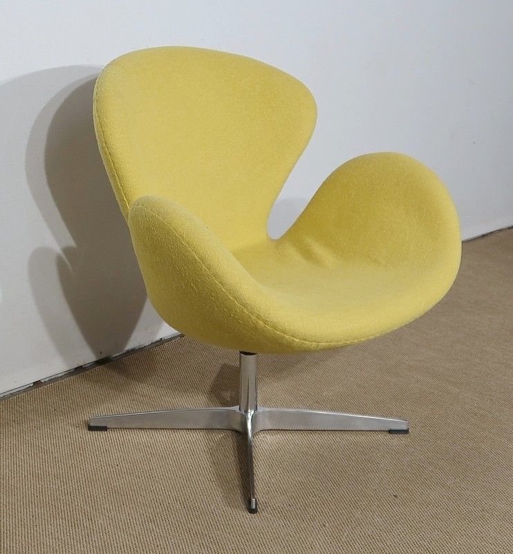 Swan Armchair, After A. Jacobsen – 1970s photo for sale