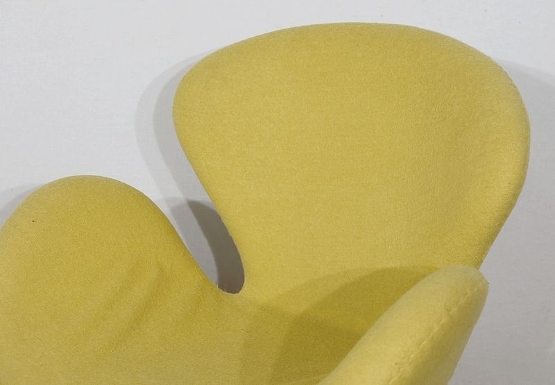 photo furniture Swan Armchair, After A. Jacobsen – 1970s