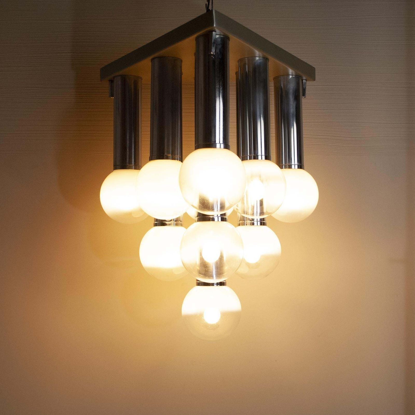 3914.68 Goffredo Reggiani Italian Midcentury Space Age Chandelier 70's photo