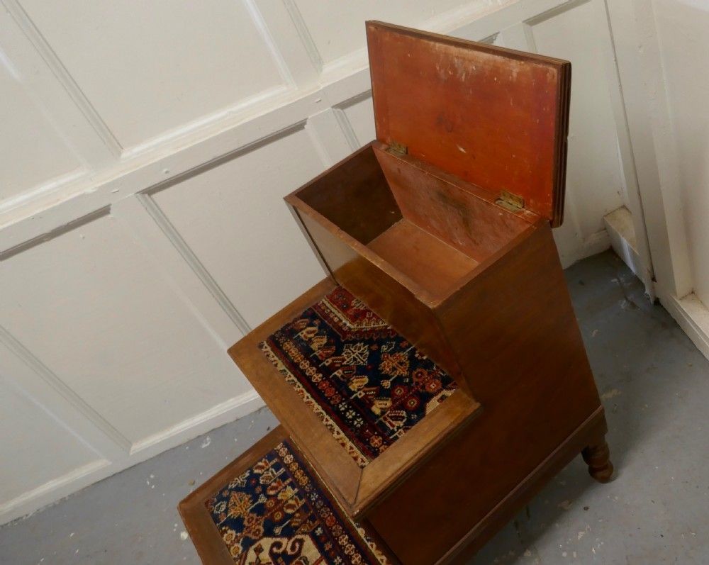 Early Victorian Library Steps Or 3 Step Commode On Turned Legs photo for sale