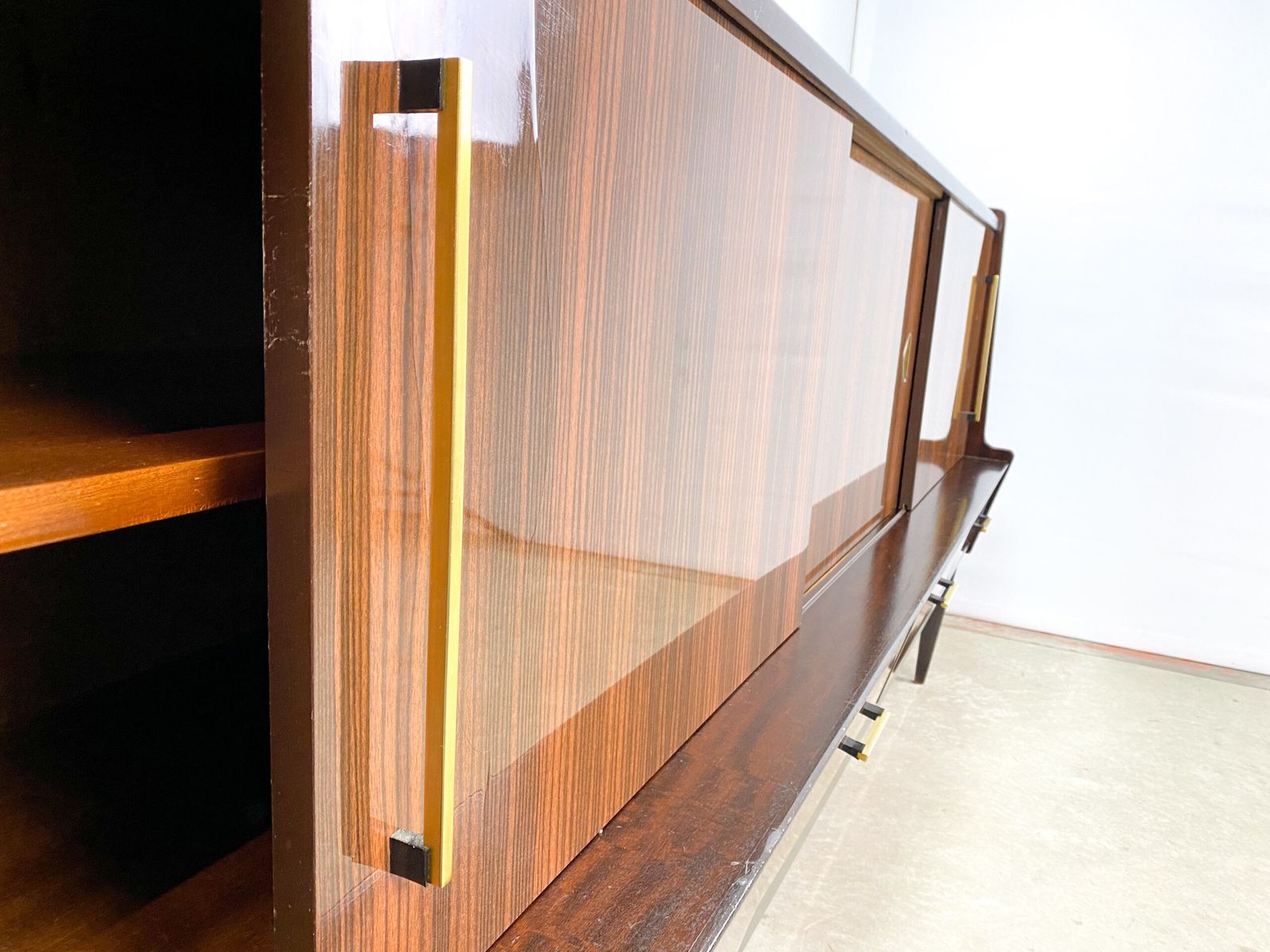 713.0 Beautiful Vintage Rosewood Sideboard With Brass photo