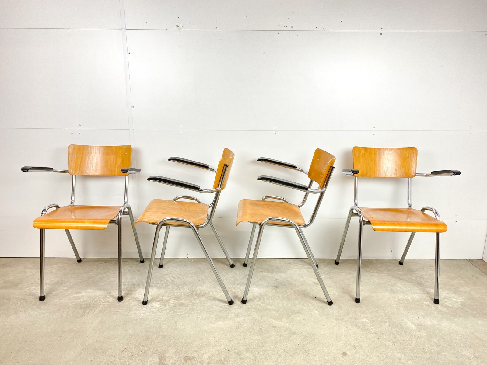Set Of 4 Wooden Vintage School Chairs With Armrests photo 210.0