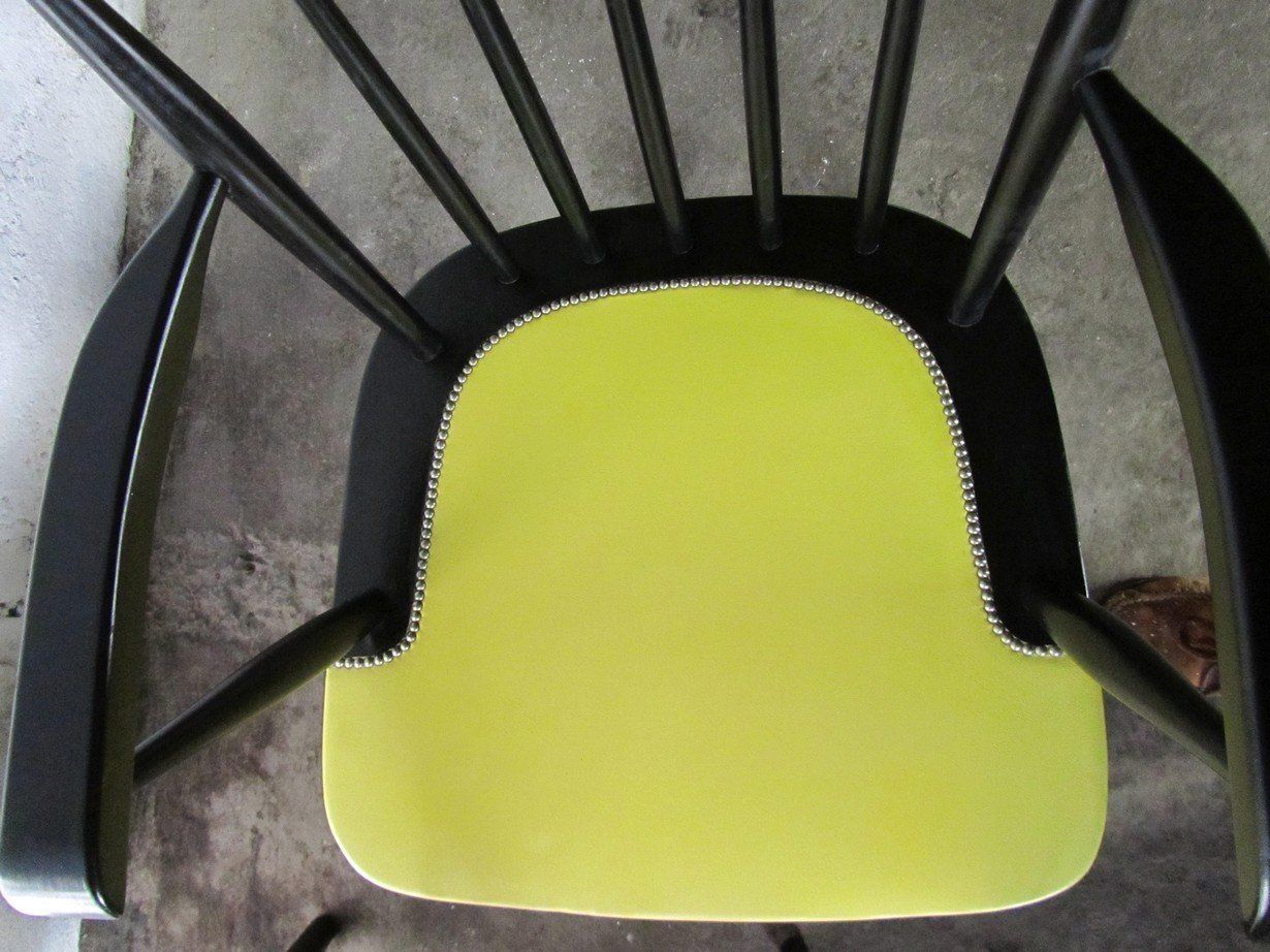 Mid Century Spindle Back Armchairs, 1950s, Set Of 2 photo vinterior