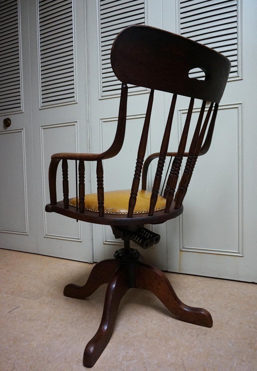 19th Century American Oak Revolving Library Armchair photo vinterior
