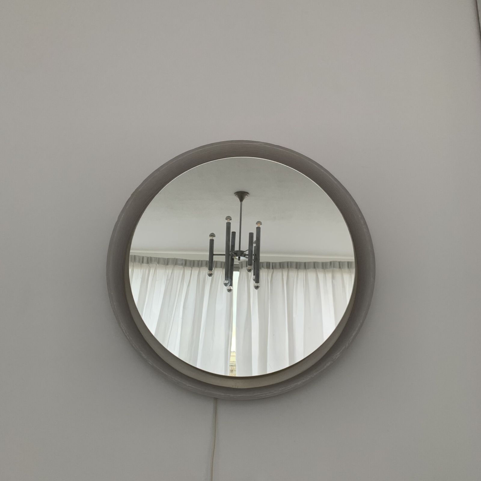 Hillebrand Lucite Spiegel Met Achtergrondverlichting, Jaren 1970 photo Verlichting