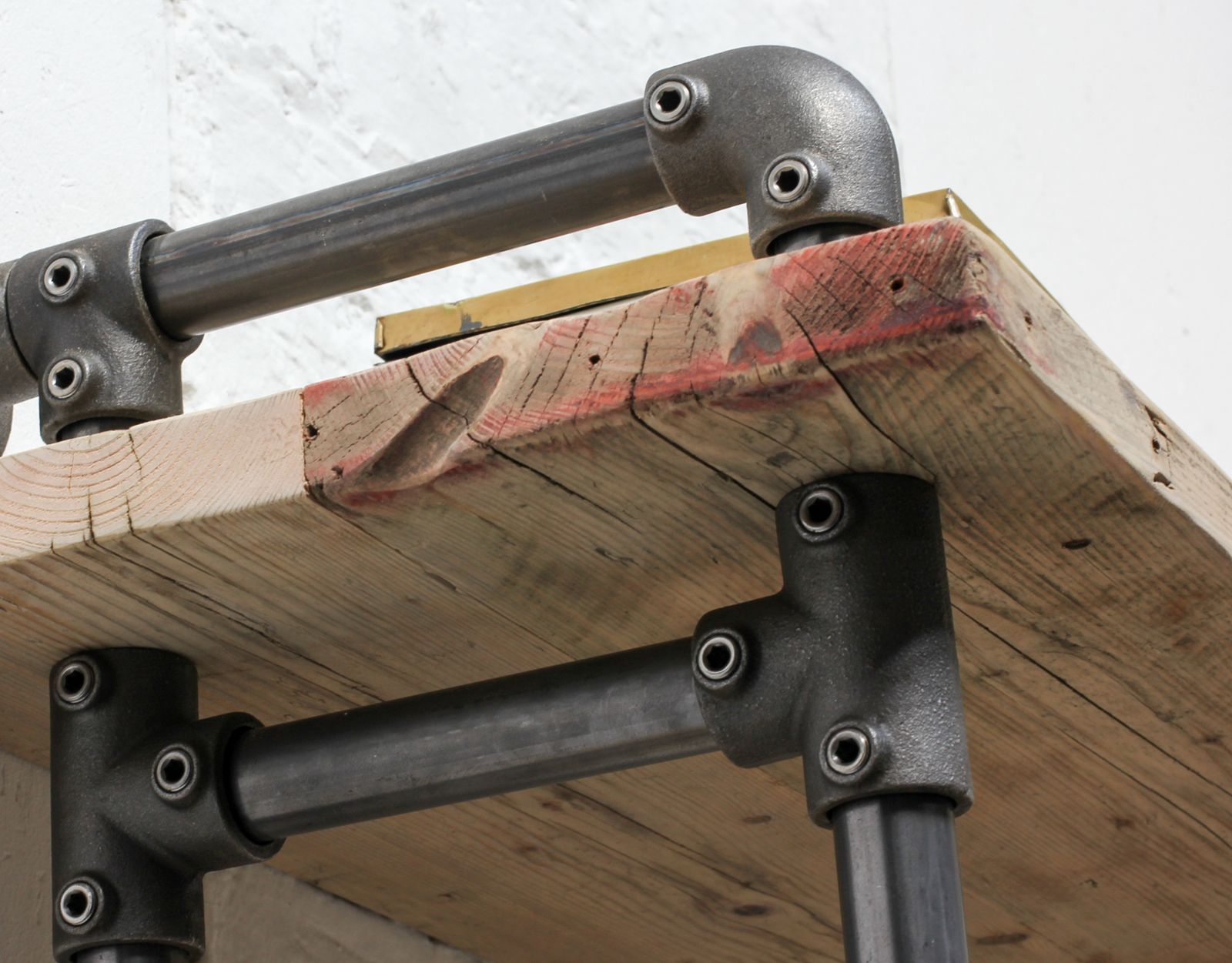 Pourreza Reclaimed Scaffolding Boards, Dark Steel Pipe Industrial Desk With Cupboards And Shelves  photo vinterior