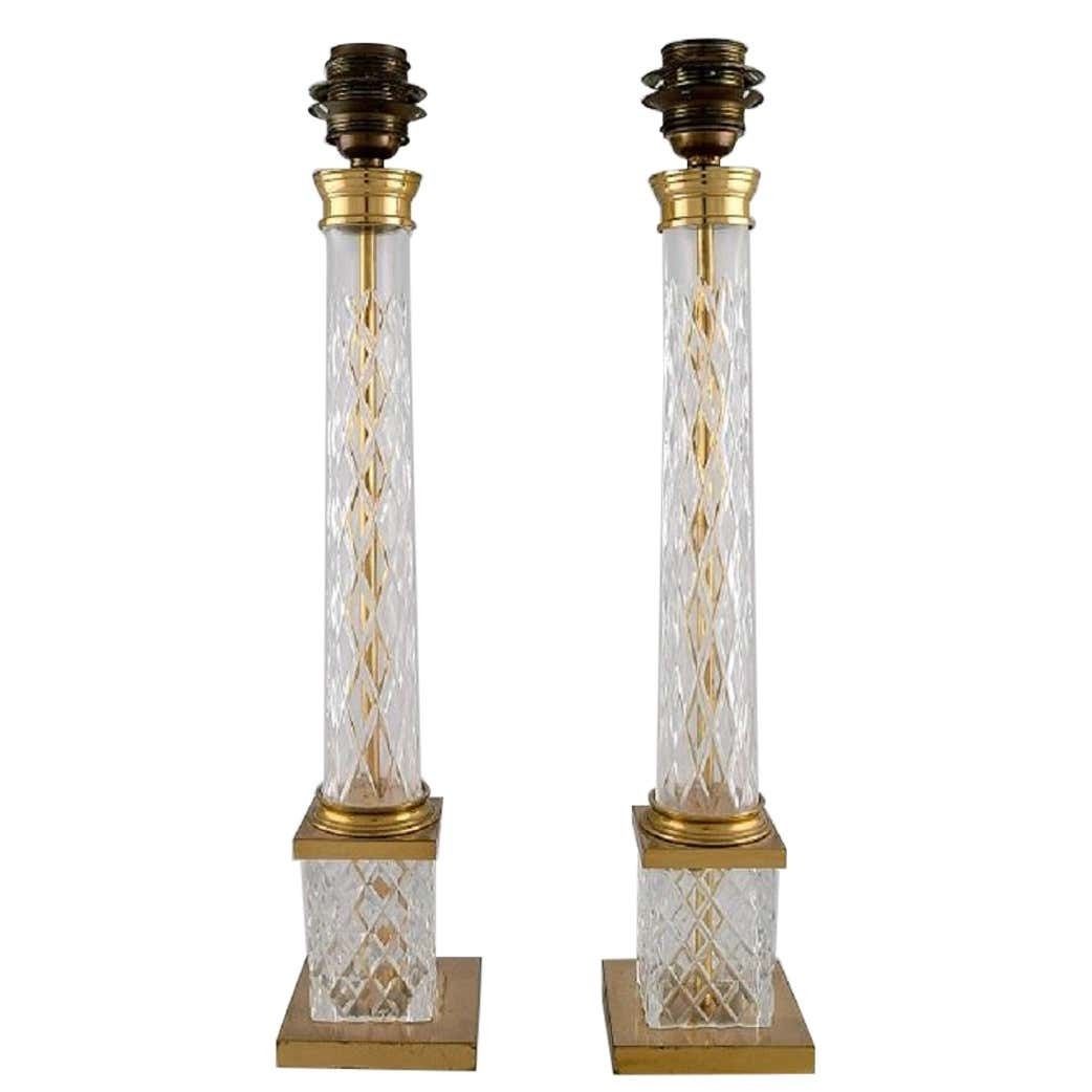 Pair Of Tall And Sleek Table Lamps In Clear Crystal Glass And Brass, France