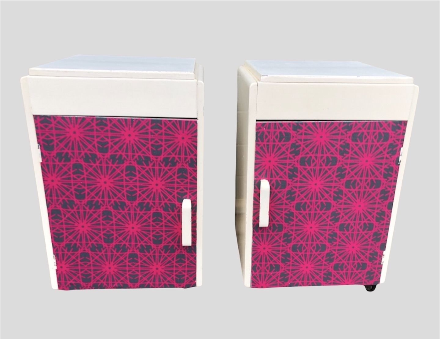 Mid Century Unique Funky Pair Of Upcycled Bedside Cabinets / Bedside Lamp Tables