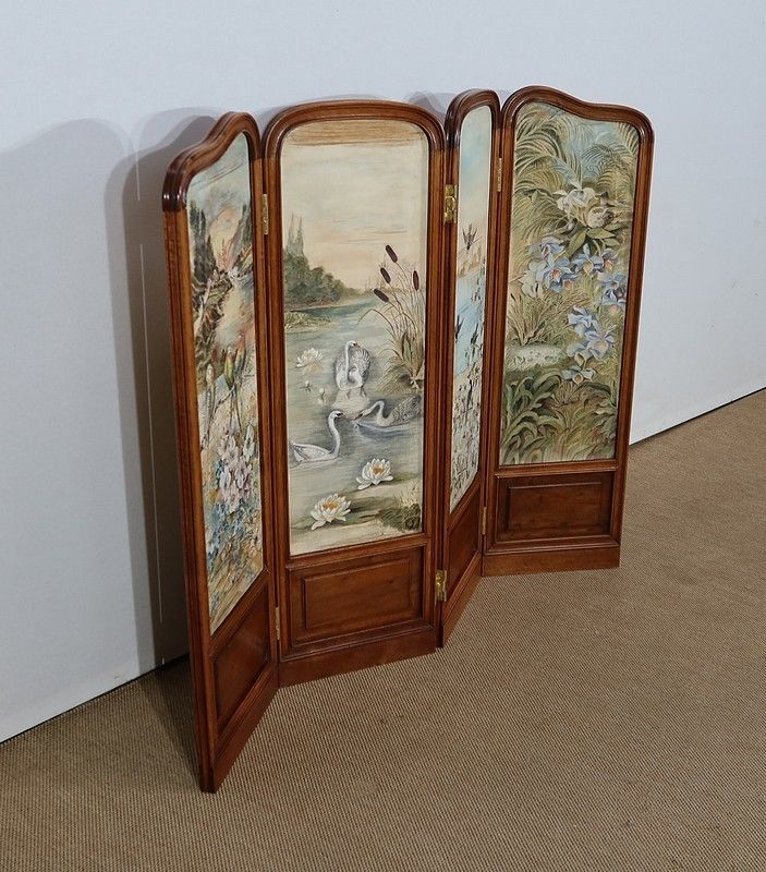 Screen In Painted Silk And Solid Walnut – 1900 photo furniture