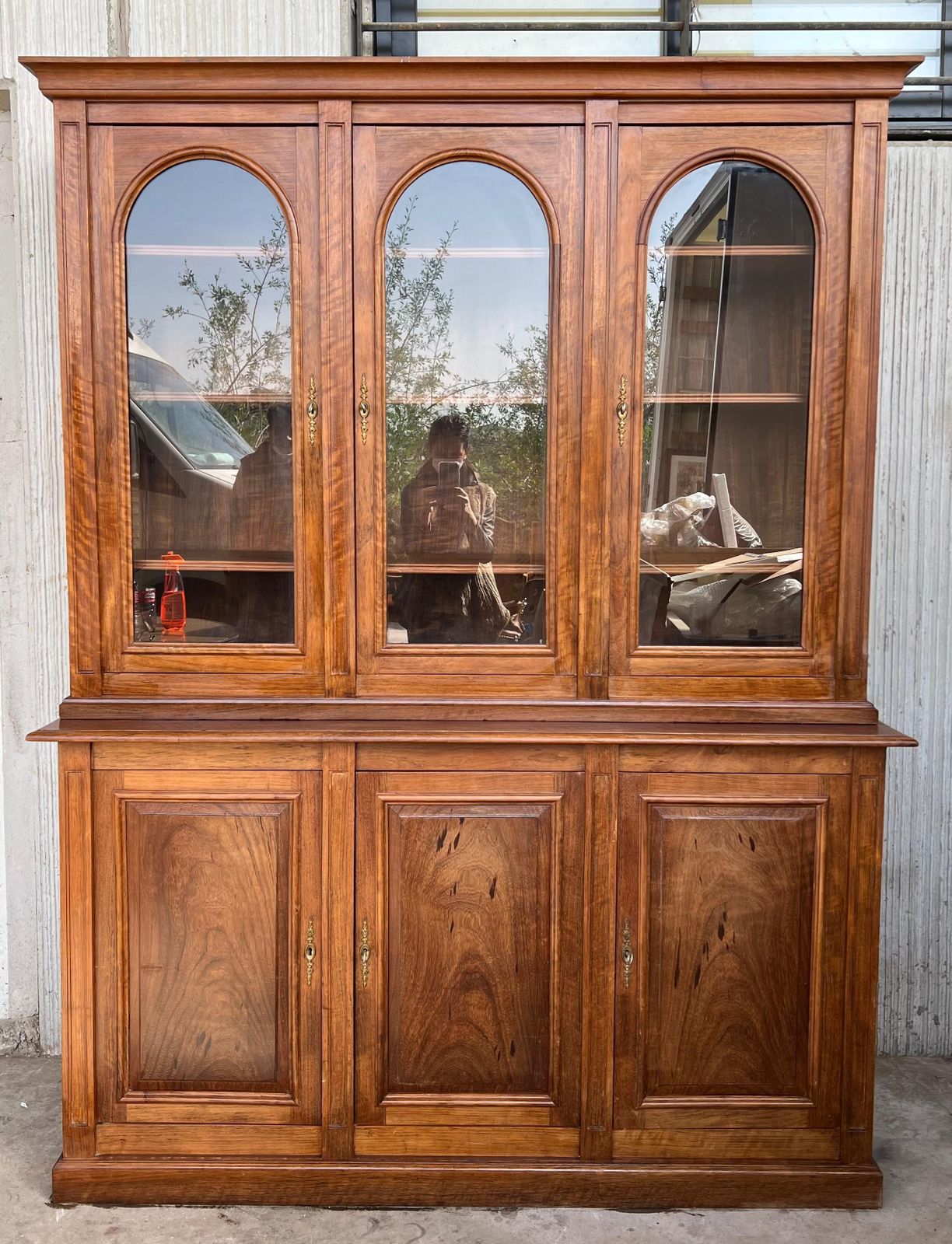 Early 20th Bookcase Or Vitrine In Spanish Pine With Three Arch Glass Doors photo furniture