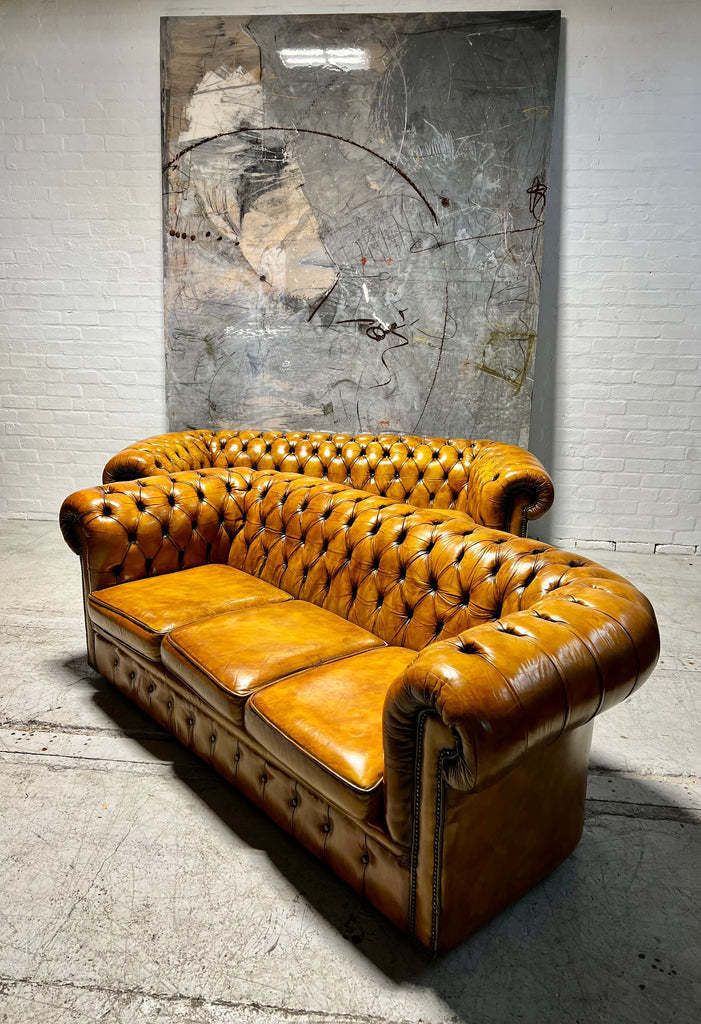 Wow! A Stunning Vintage Mid C Chesterfield Sofa photo furniture