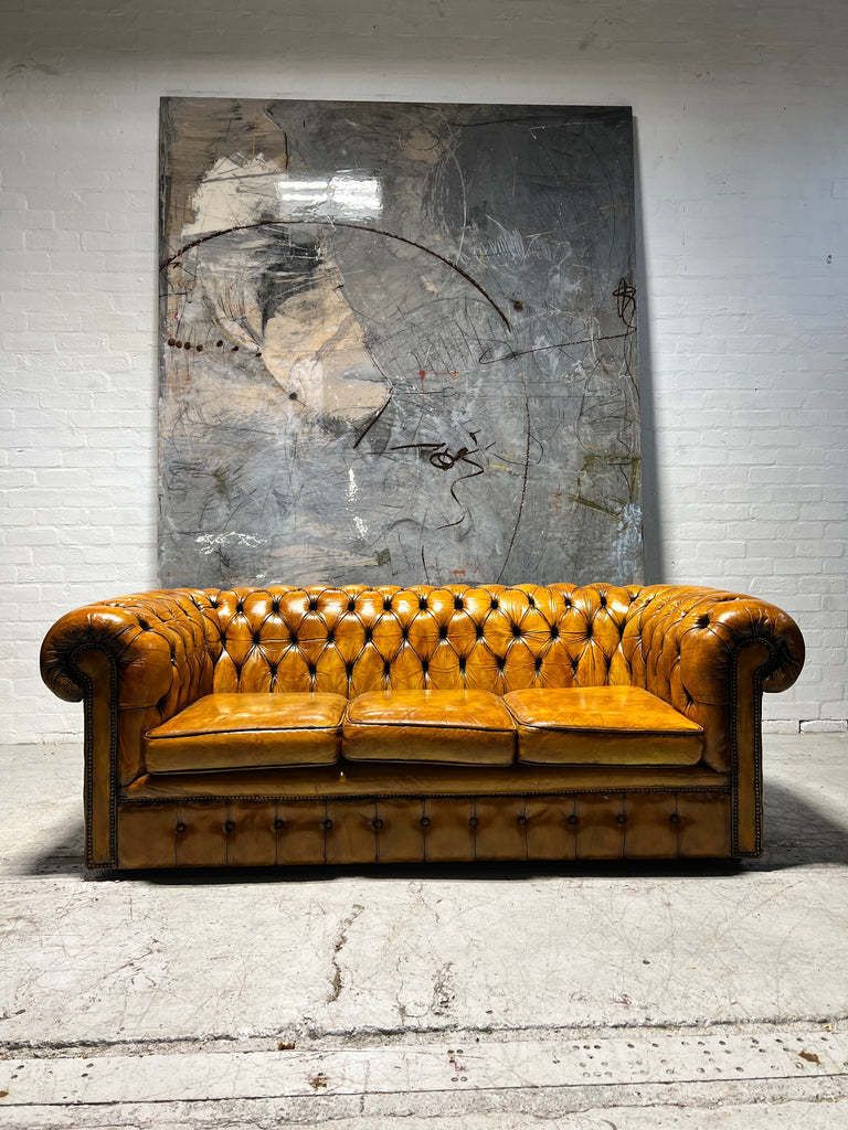 Wow! A Stunning Vintage Mid C Chesterfield Sofa photo buy
