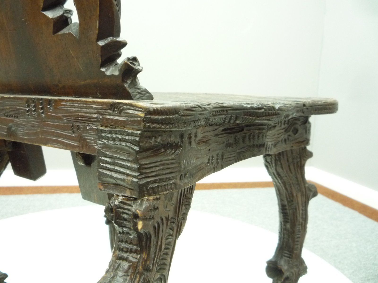 photo vinterior Antique Hand Carved Oak Chair, 1900s
