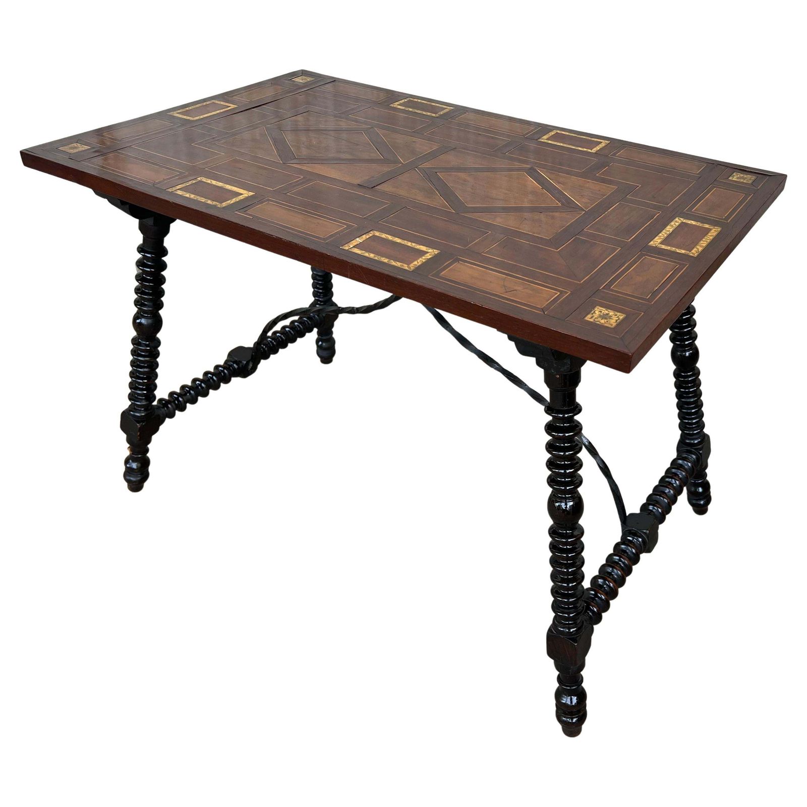 Table d'appoint baroque espagnole XIXe siècle, plateau en marqueterie et entretoise en fer