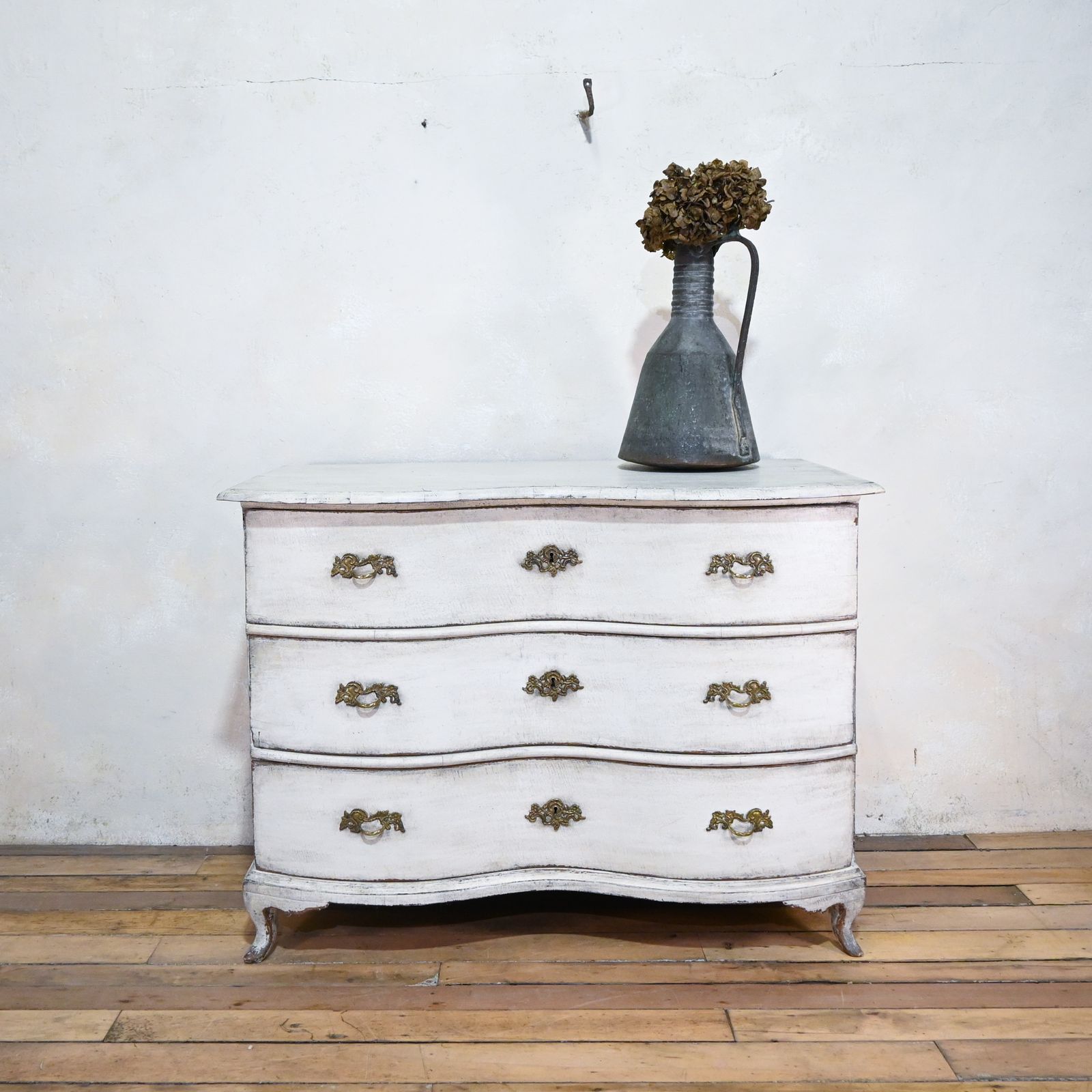 19th Century German Rococo Serpentine Painted Commode