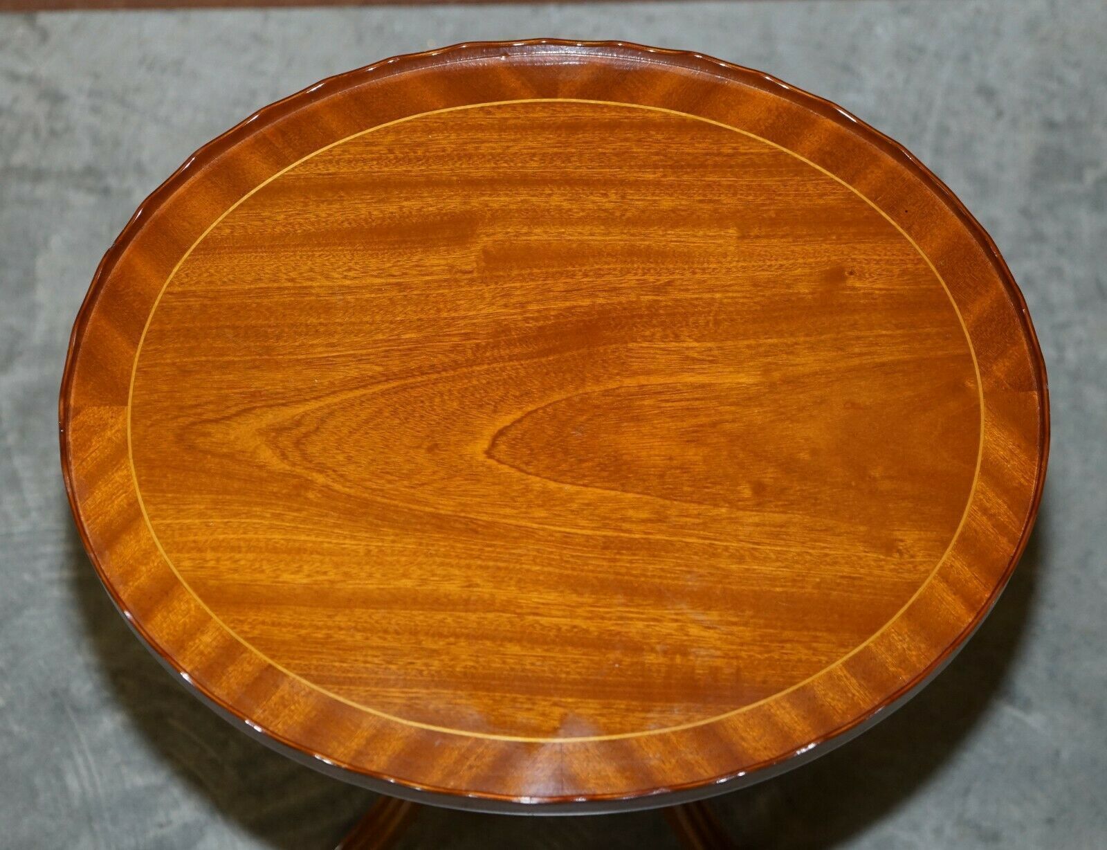 Sublime Mahogany Wood Beresford & Hicks Side End Lamp Table With Gallery Rail photo Furniture