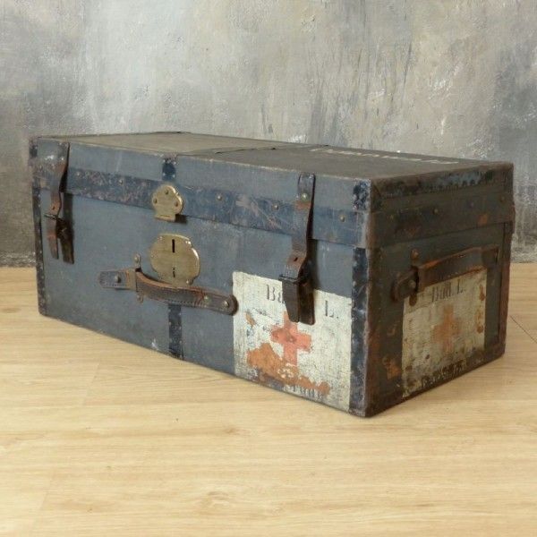 Antique Medicine Chest From Ww1 From The German Red Cross. 1914   1918