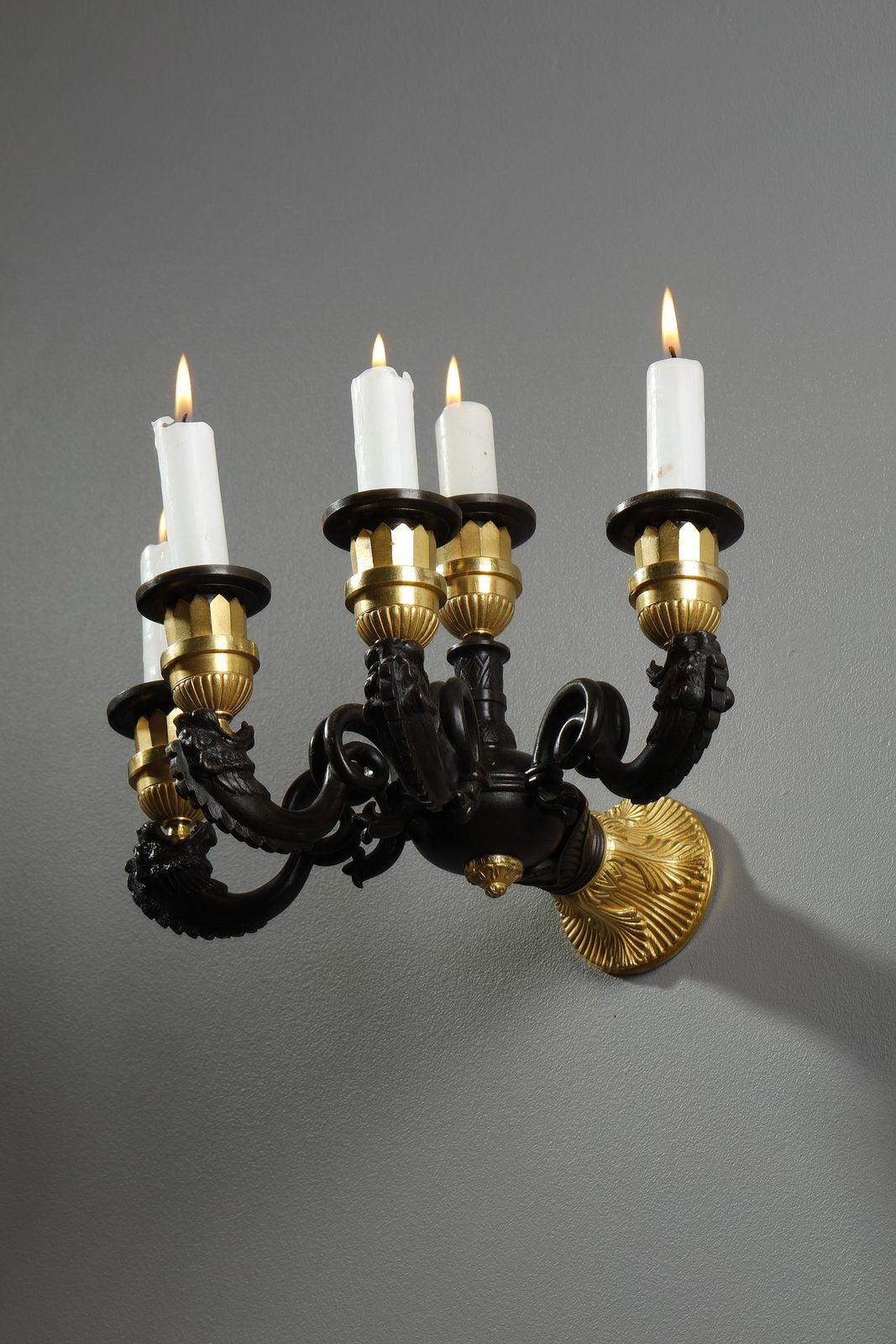 photo vinterior Pair Of Restauration Period Sconces In Bronze