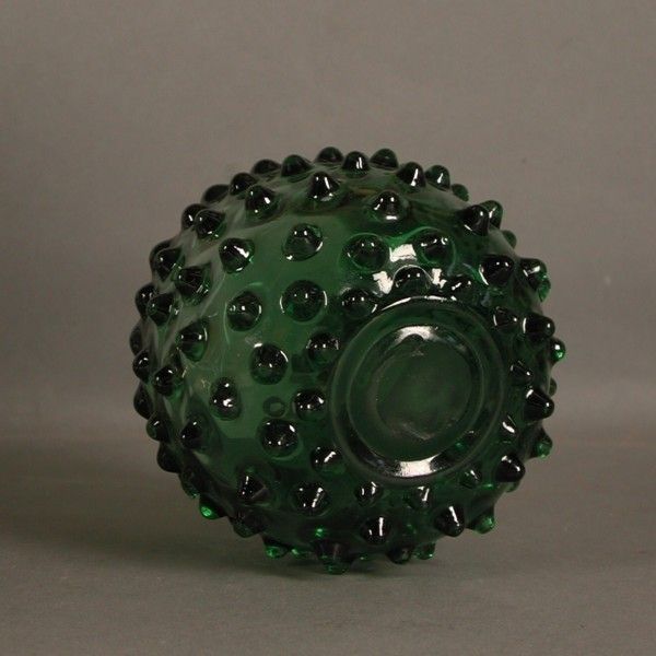 Prachen. Green Glass Vase. Czechoslovakia. 1950   1960. photo Home Decor