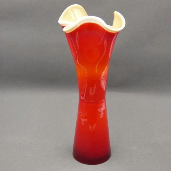Red & White Murano Glass Vase. Italy 1950   1959 photo vinterior