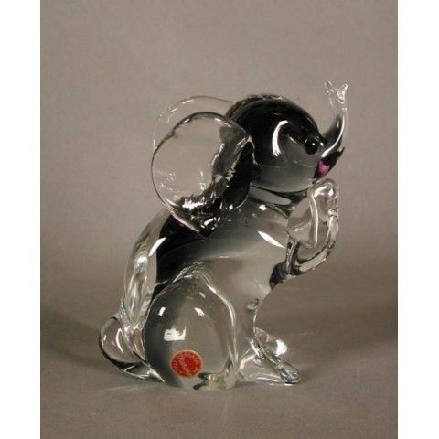 Vintage. Murano. Glass Elephant. Italy. 1950   1955. photo furniture