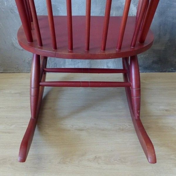 photo furniture Vintage Wooden Rocking Chair. 1970   1979