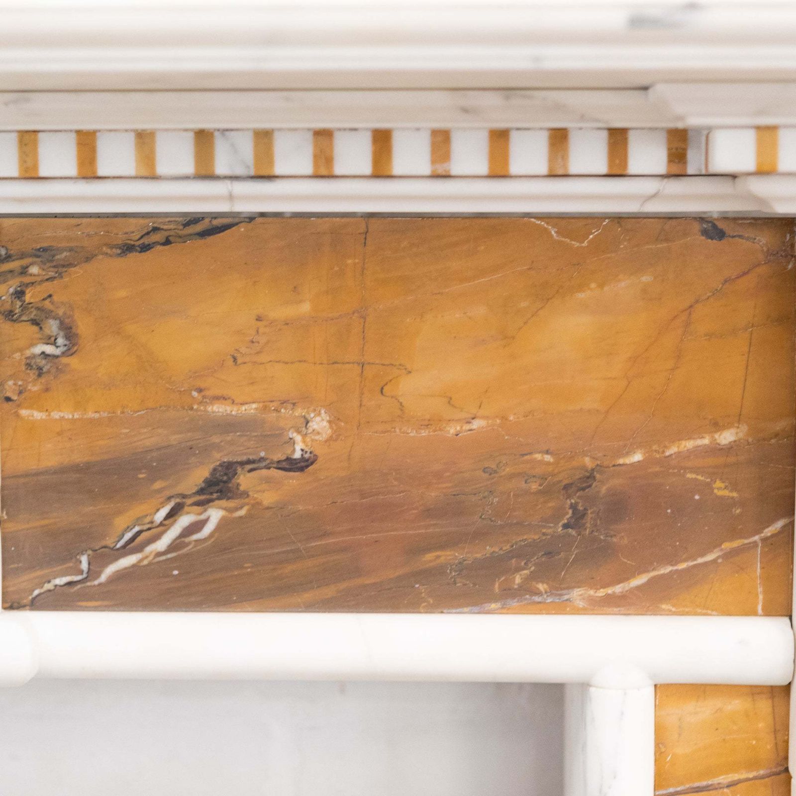 photo vinterior Impressive Georgian Style Statuary & Sienna Marble Chimneypiece