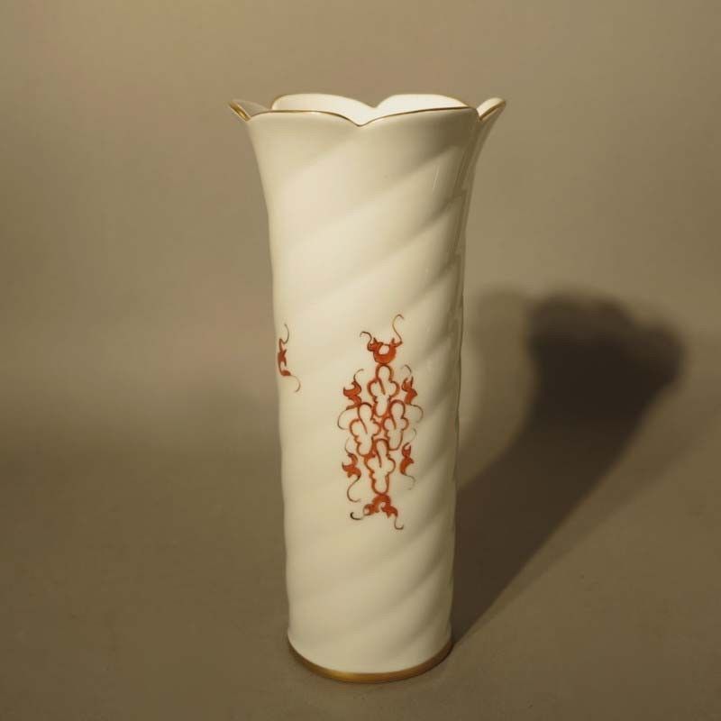 Porcelain Vase With Dragon Motif By Forkert Dresden. 1900   1920 photo 138.0