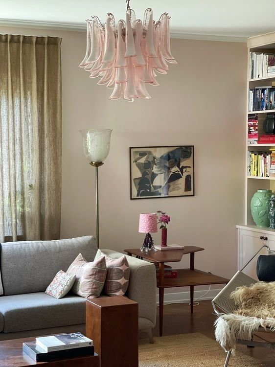 Murano Glass Chandelier Pink 'Mazzega'. Medium Size. photo Lighting