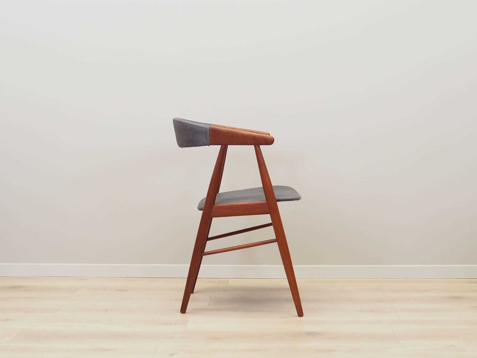 photo vinterior Set Van Vier Teakhouten Stoelen, Deens Design, Ca. Jaren 1960, Ontwerpers: Ejner Larsen & Aksel Bender Madsen