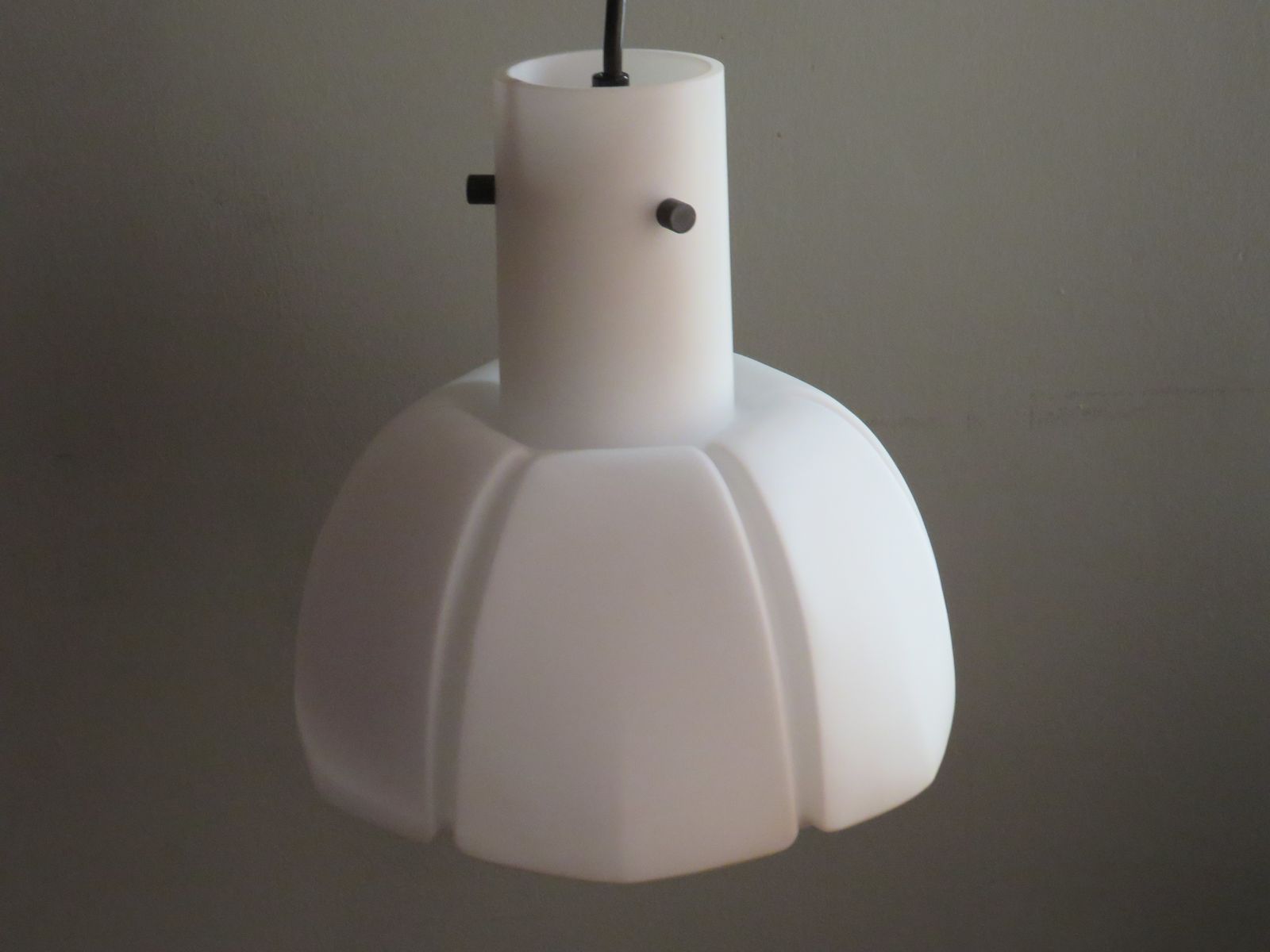 photo buy Pendant, White Opaline, Glashütte Limburg, Germany 1960s