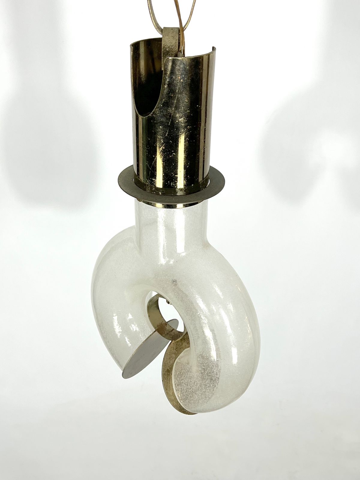 photo furniture Mid Century Modern Brass And Pulegoso Chandelier By Carlo Nason