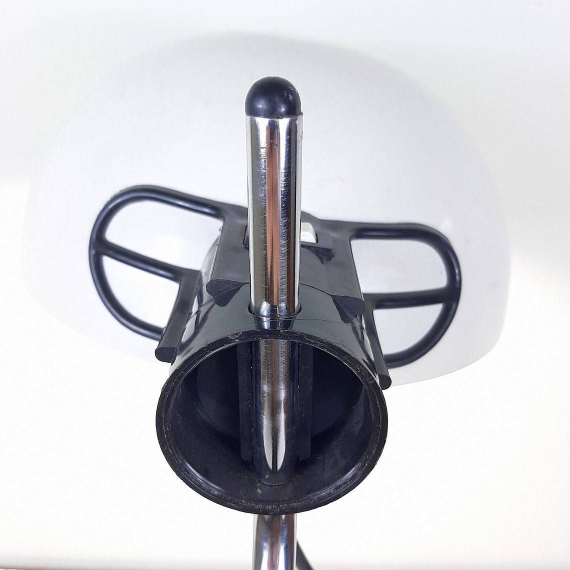 Mid Century Libellula Desk Lamp By Emilio Fabio Simion For Guzzini 1972 Modern White Table Lamp photo 285.0