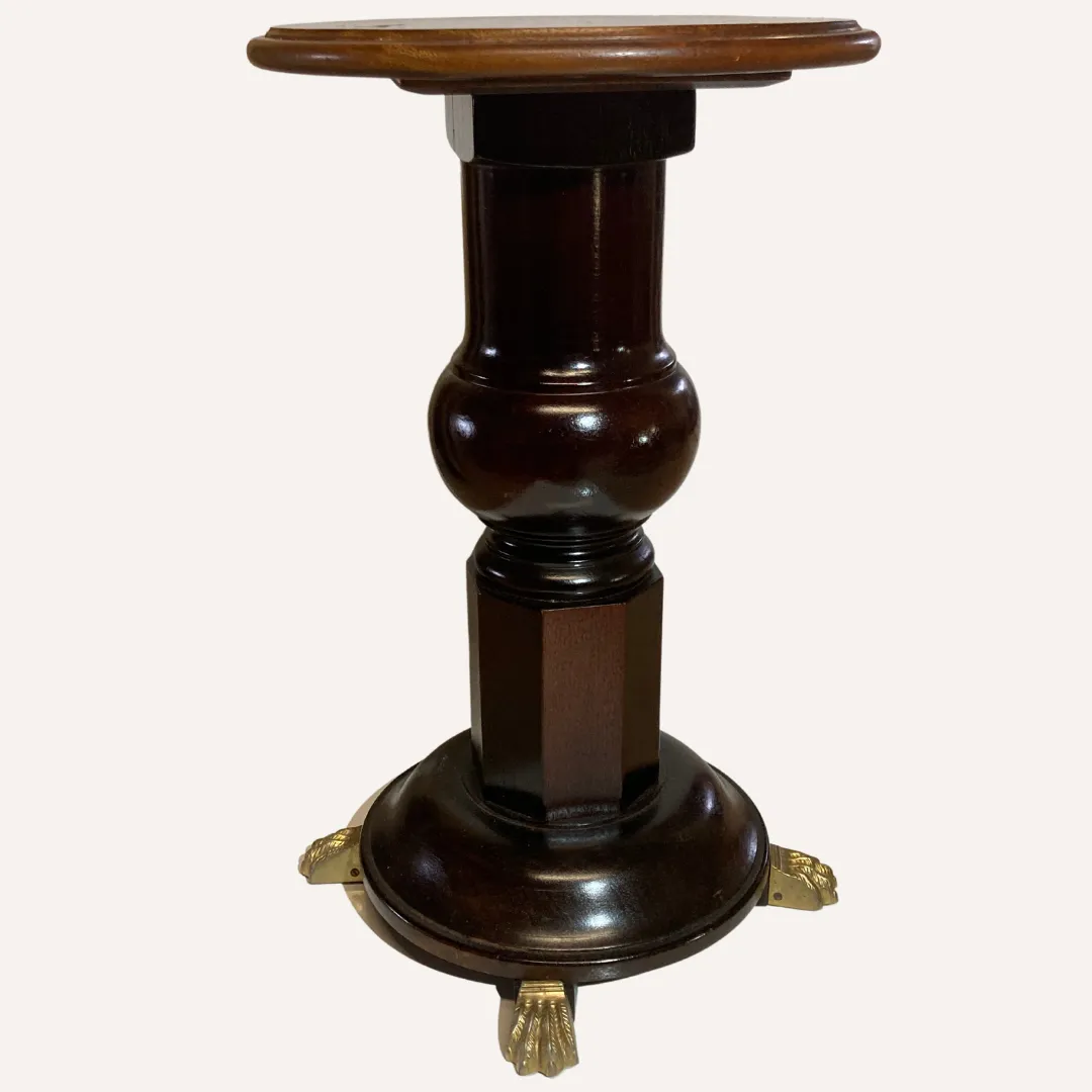 photo vintage Vintage Mahogany Pedestal Or Side Table With Brass Claw Feet
