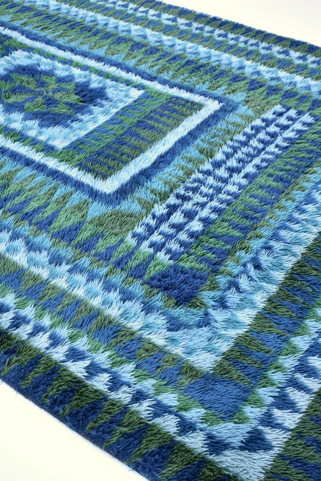 Large Handmade 1960’s Scandinavian Rya Rug photo buy