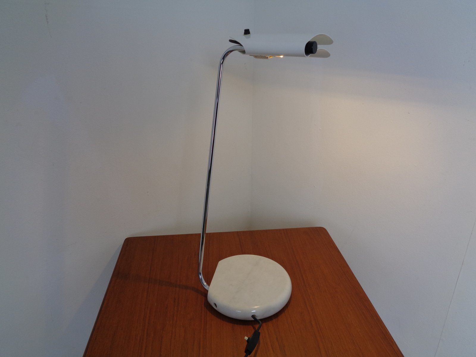 photo for sale Italian Adjustable And Dimmable Tegola Desk Lamp By Bruno Gecchelin For Skipper & Pollux, 1960s