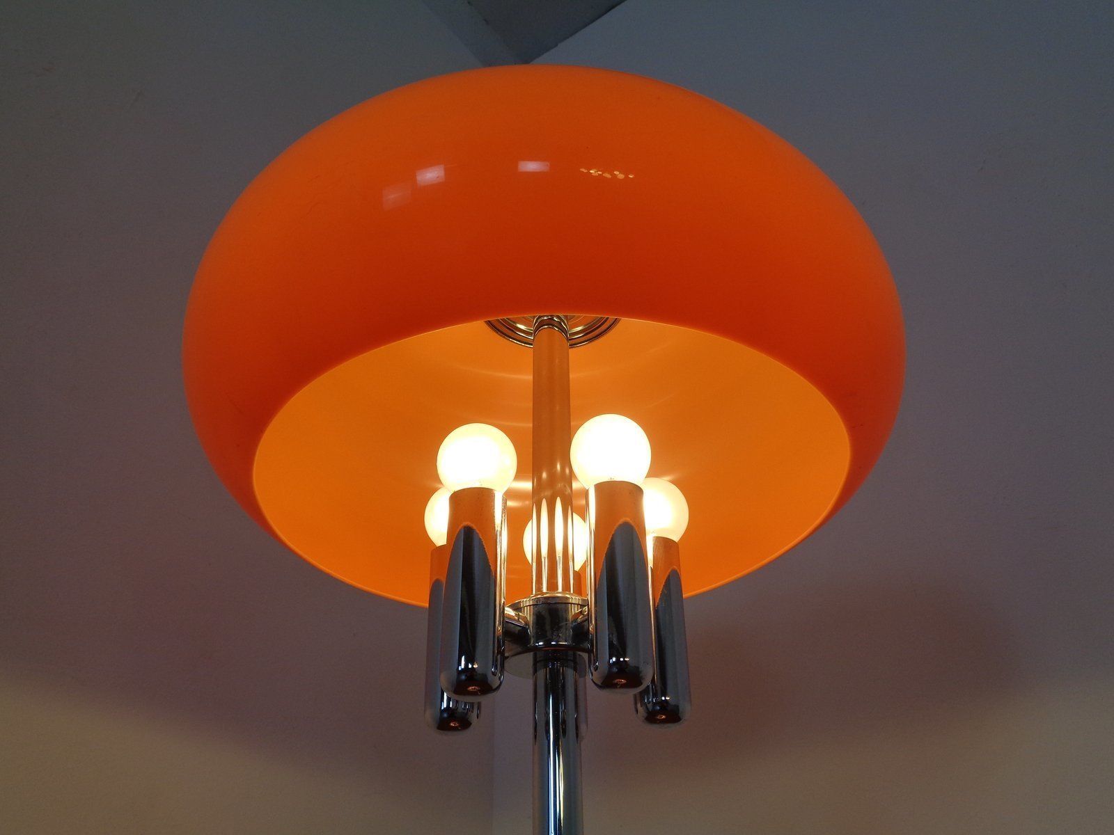 photo vinterior Italian Orange Plastic & Chrome Table Lamp, 1960s