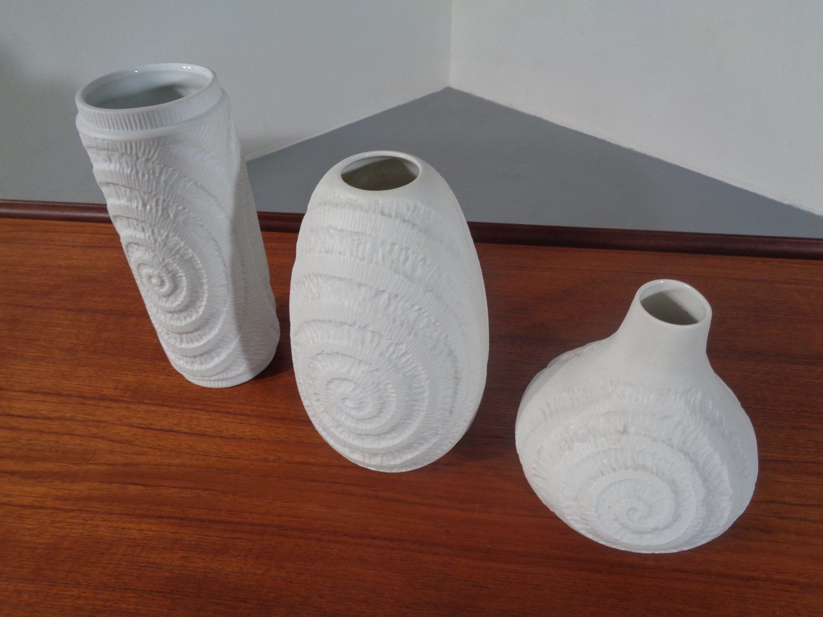 Mid Century Op Art Vases From Royal Kpm, 1960s, Set Of 3 photo for sale