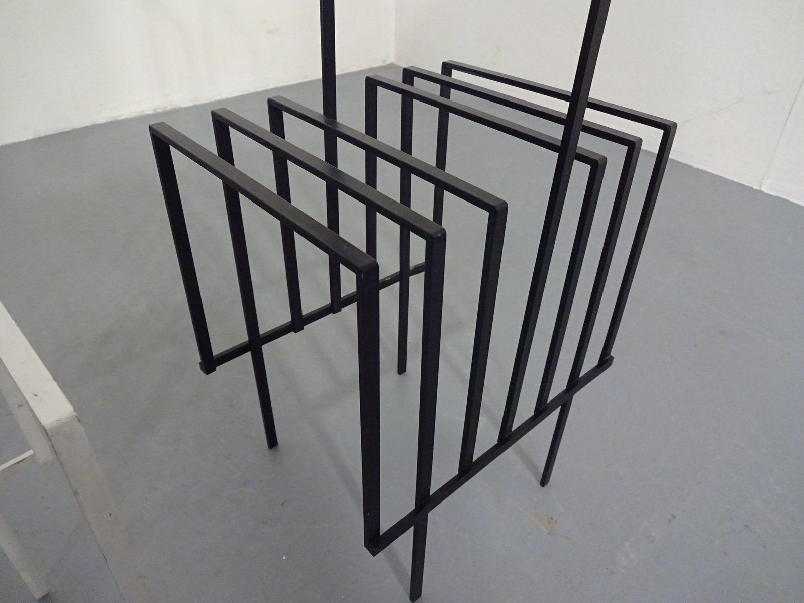 photo vintage Steel Magazine Or Record Racks, 1960s, Set Of 2