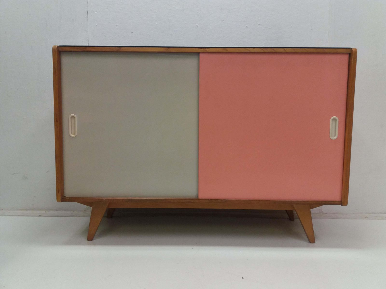 Ladekast Van Jiroutek, Tsjecho Slowakije, Ca. Jaren 1960 photo furniture