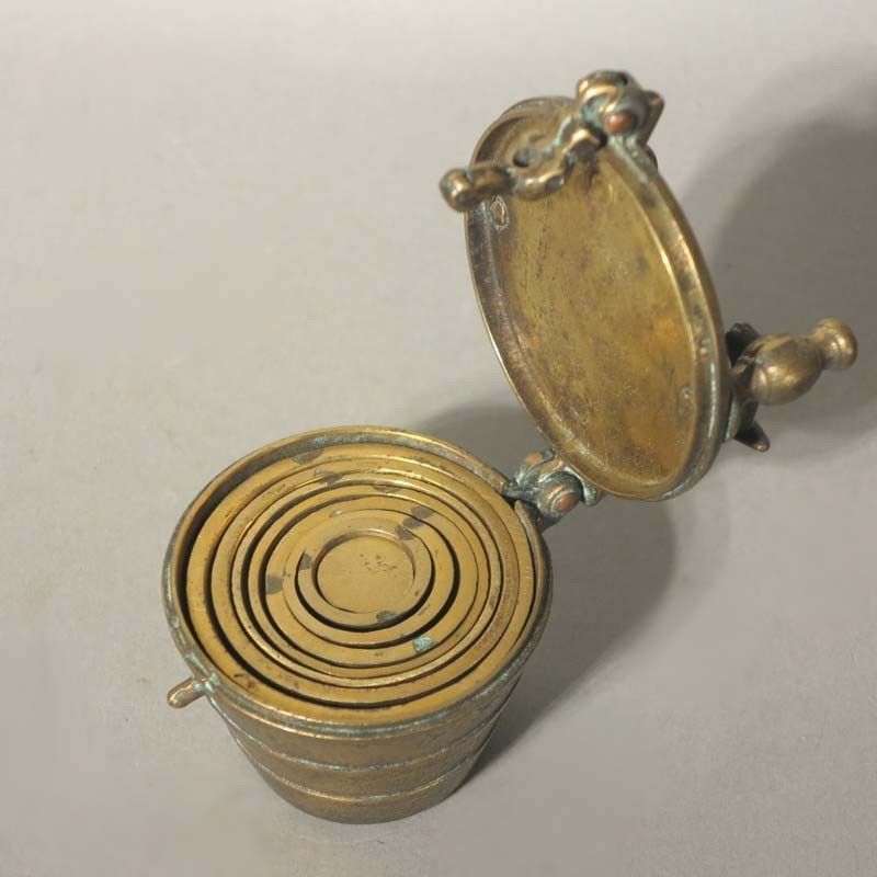 Antique 19th Century Set Of Brass Nesting Weights photo vinterior