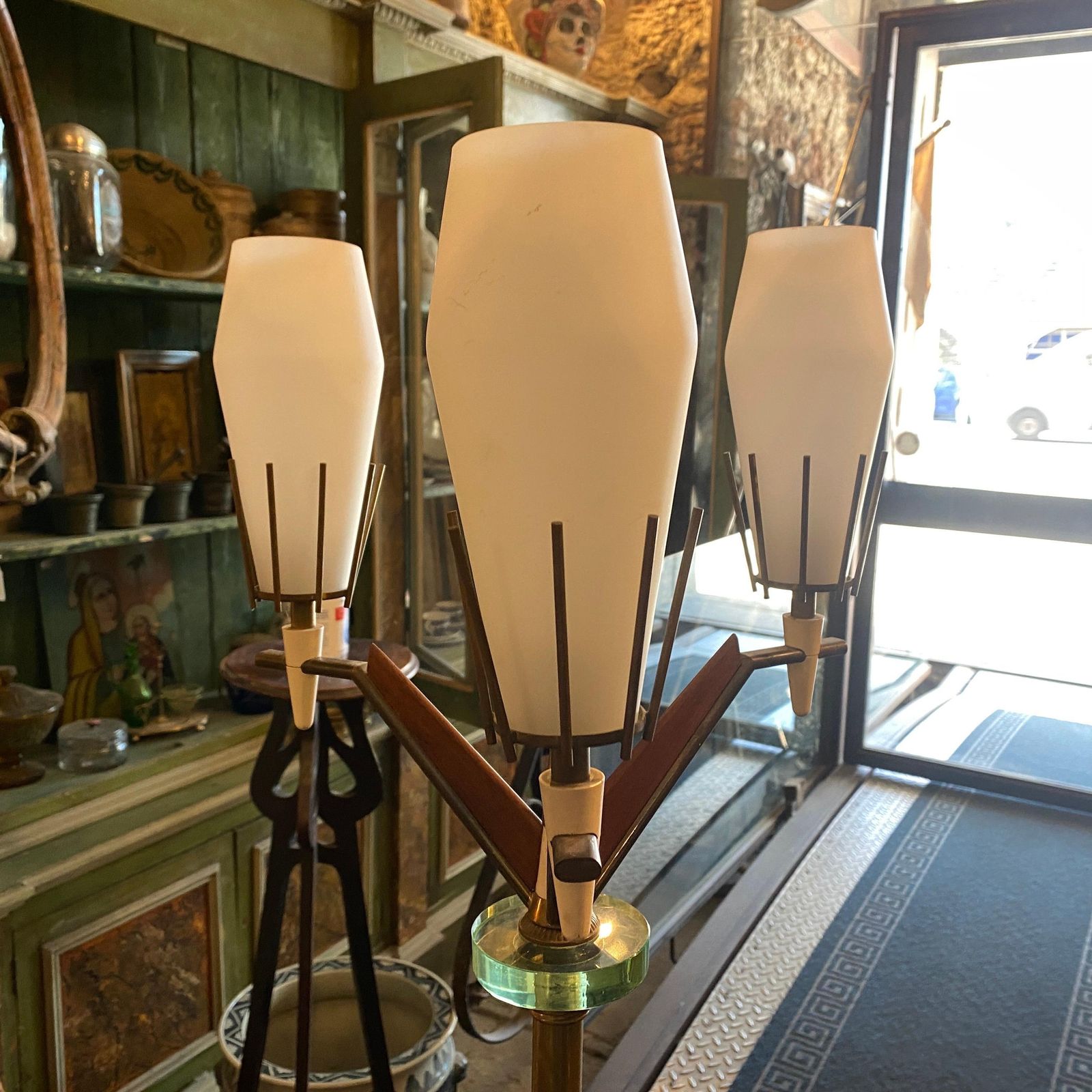 1960s Arredoluce Mid Century Modern Brass And Glass Floor Lamp photo 2520.0