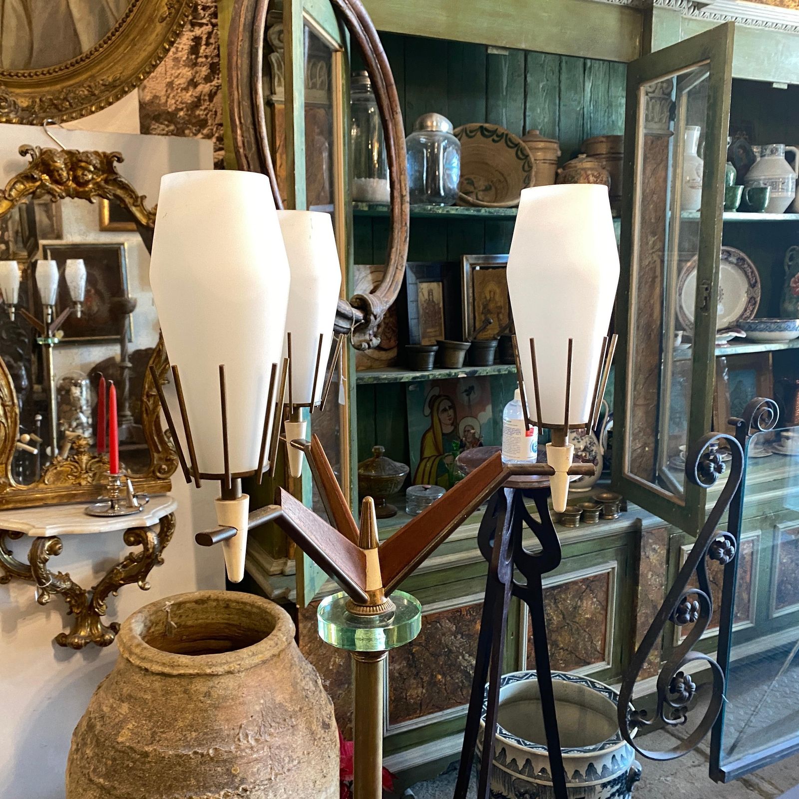 1960s Arredoluce Mid Century Modern Brass And Glass Floor Lamp photo vinterior