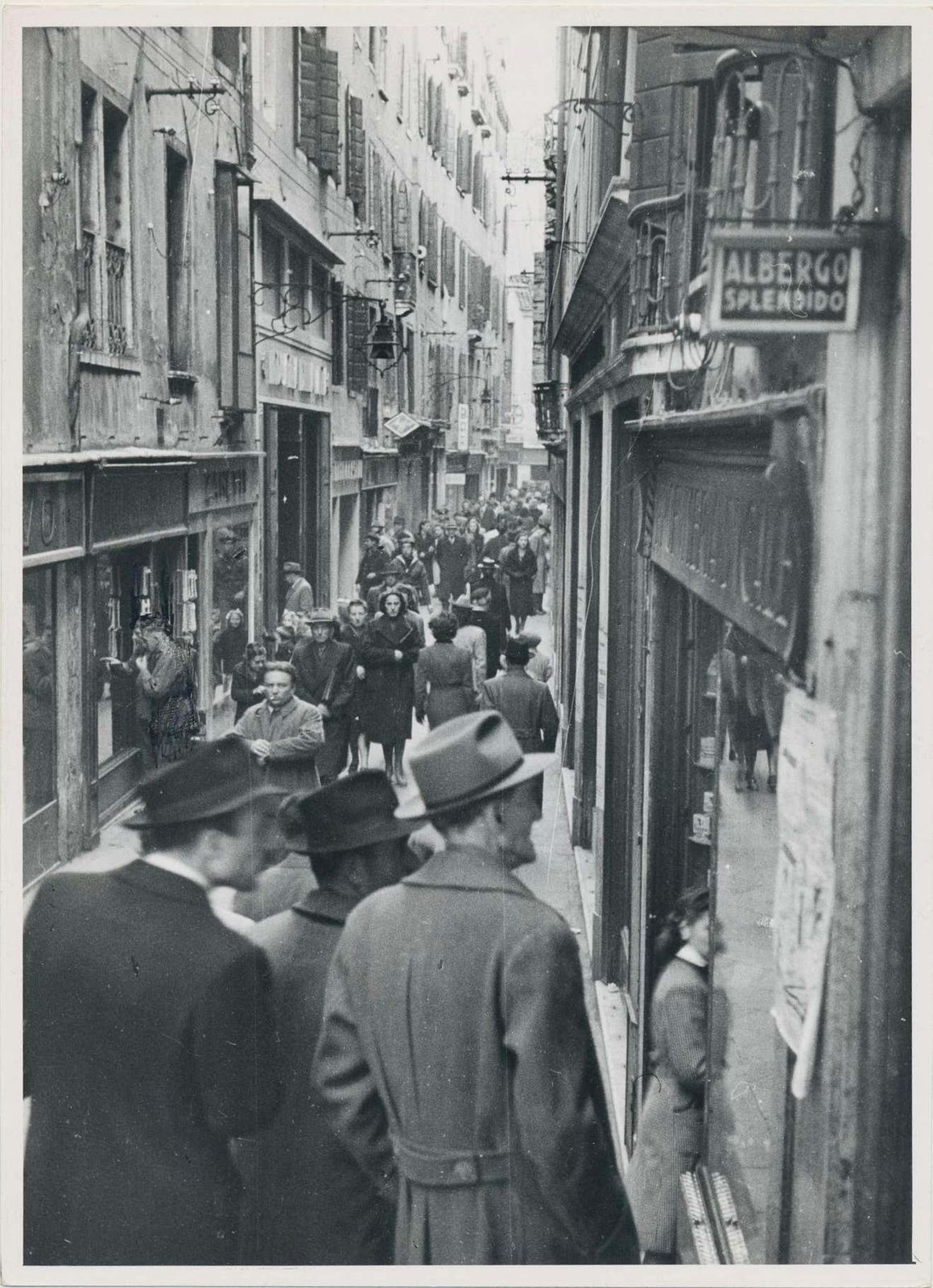 Erich Andres Shopping Street; Street Photography, Silver Gelatine Print, Italy 1950s