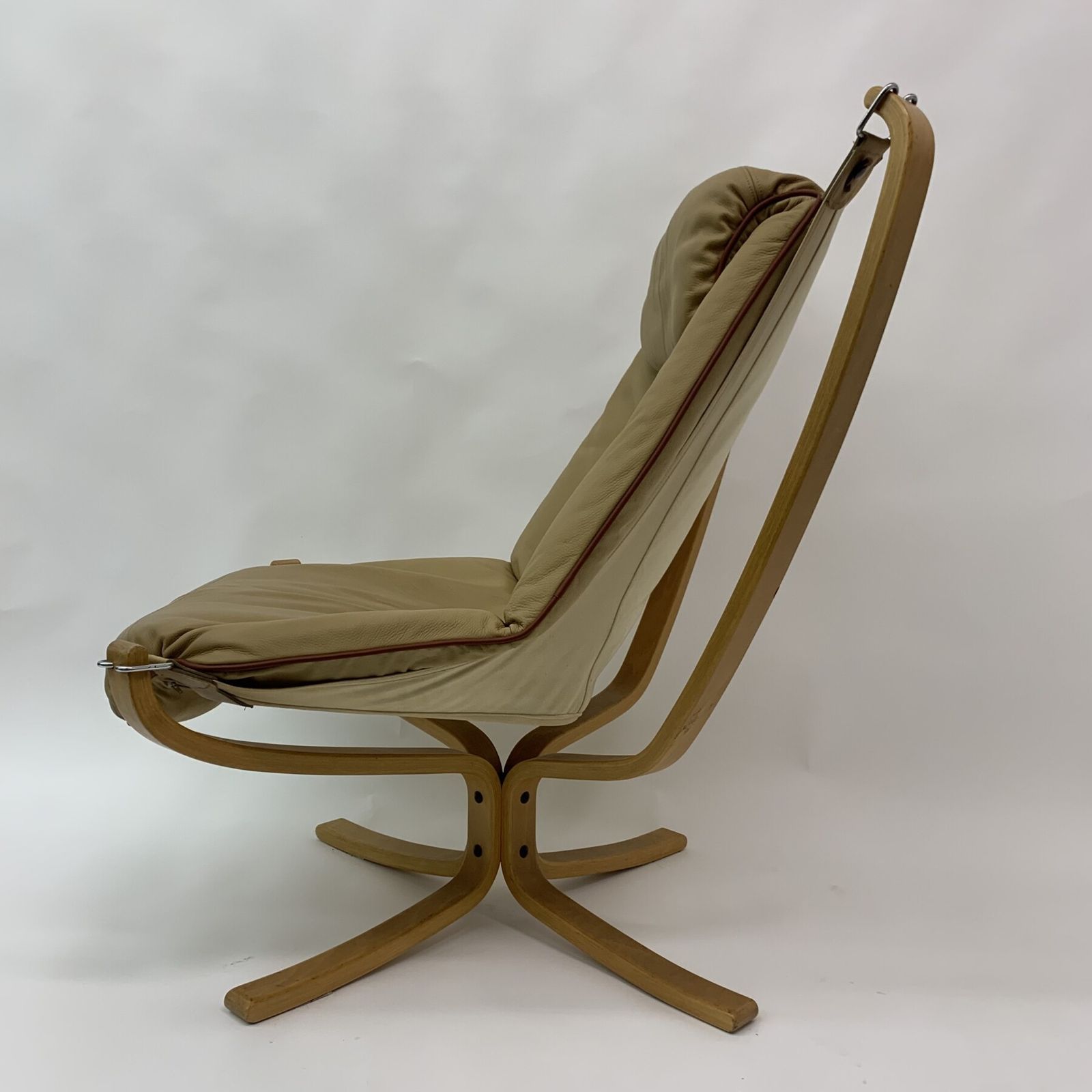 Falcon Leather Lounge Chair By Sigurd Ressel For Vatne Møbler, 1970s photo 1807.92